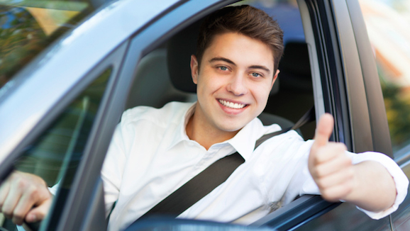 Why it’s Important to Take Driving Lessons from a Professional