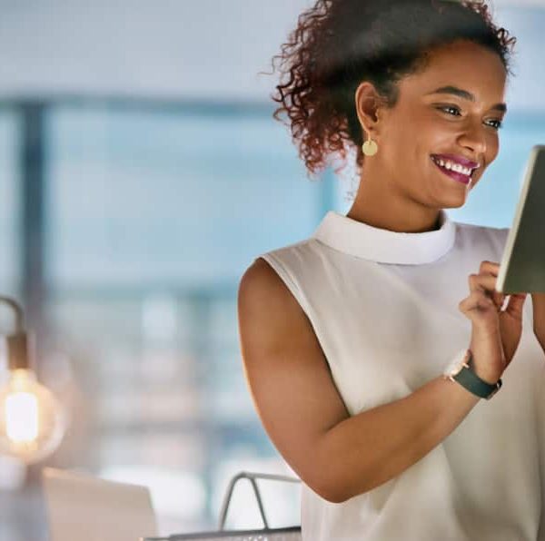 The 5 Benefits of Hiring a Social Media Assistant